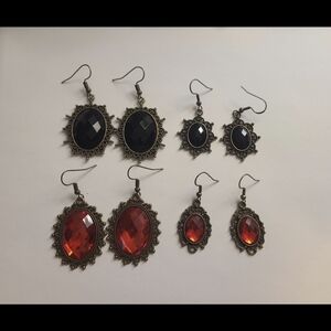 Black and Red Oval Earrings Set